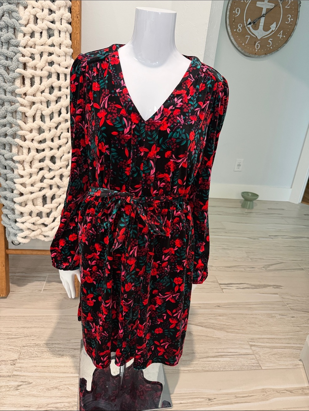 Draper James Velvet Long-Sleeve Floral V-Neck Dress Small
